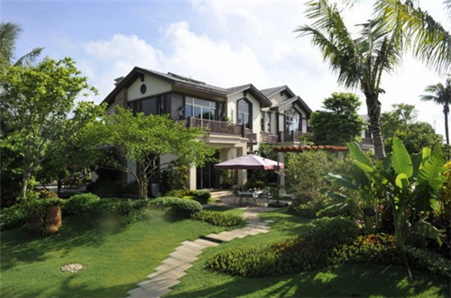 串串家园金汤麻辣烫